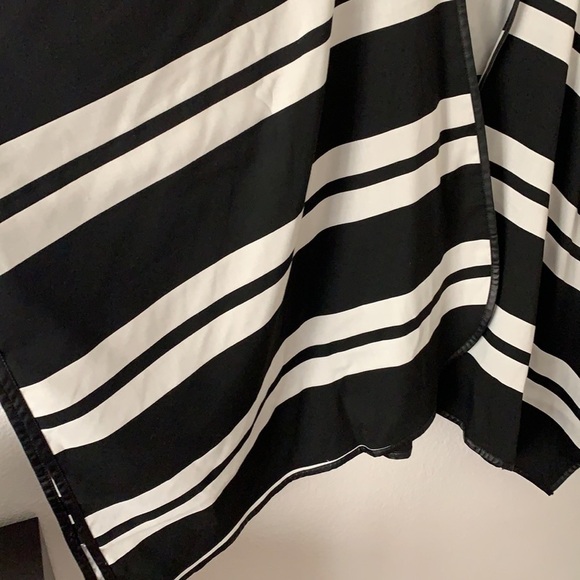 H&M Black and White Striped Cape Jacket - Picture 5 of 8